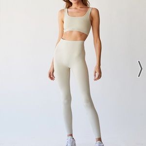 Set Active Sculptflex leggings in Oatmilk